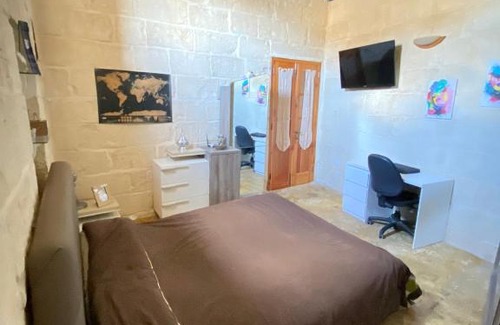 Qormi Bed & Breakfast | Vintage Farmhouse