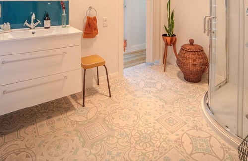 Whanganui Villa | VINTAGE HEYDAY - PVT SPA- FREE BIKE HIRE 1bd Retro Style, Pets by negotiation