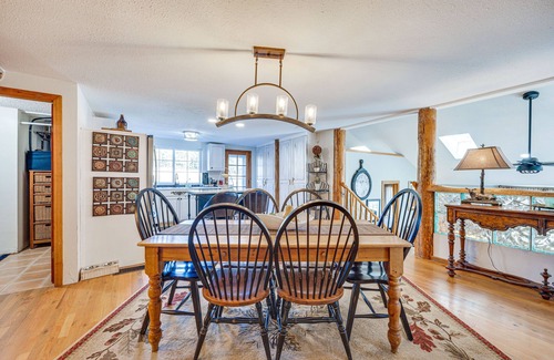 Larkspur Cottage | Vintage Larkspur Farmhouse w/Yard & Gas Grill!