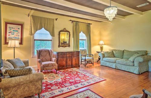 New Roads House | Vintage Louisiana Vacation Rental Home