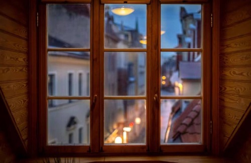 Old Town Apartment | Vintage Old Town Apartment