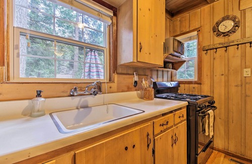 Arrowhead Villas Cabin | Vintage 'Snow White' Cottage ~ 2 Miles to Village!