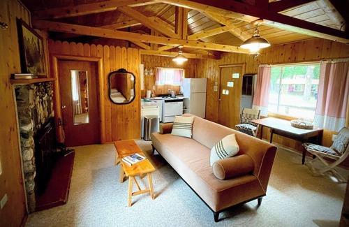 Salida Cabin | Vintage TATA River Cabin: Shavano Cabin