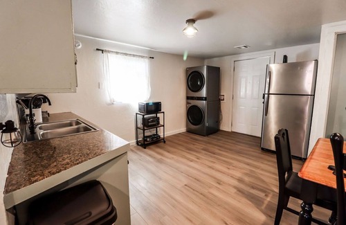 Sulphur House | Vintage Trolley Time Capsule! Super close to great hiking trails and swimming