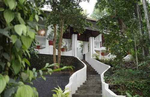 Todupulai Other | VINTAGE VALLEY HERITAGE HOME