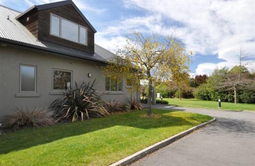 Renwick Resort | Vintners Retreat