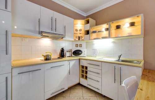 Ferencvaros Apartment | Viola - Newly furnished with free garage!