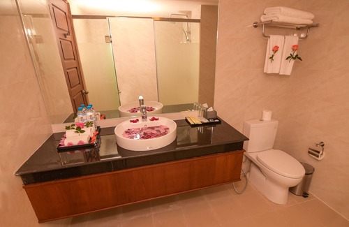 Ngapali Hotel | Virgin Beach Hotel