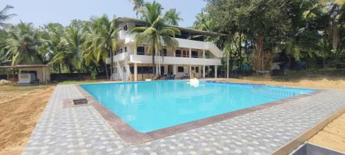Devbag Hotel | Vishwas Executive