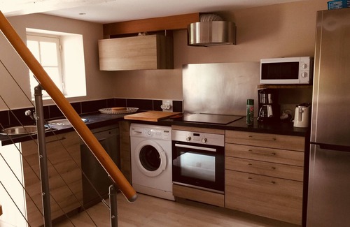 Epaney Cottage | Visit Normandy with family or friends easily thanks to this central place