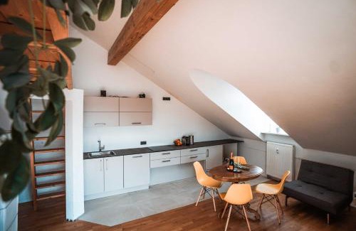 Kolbermoor Apartment | VISITALPS moderne Ferienwohnung nähe München u Salzburg