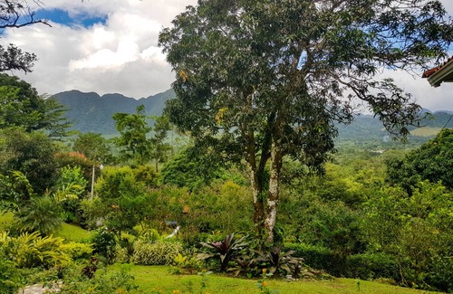 El Valle de Anton House | Vista 180 al Valle de Anton