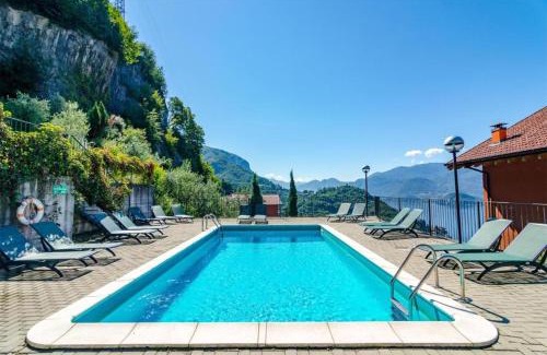 Perledo Apartment | Vista d'Oro Ulivo1 - 2 bedroom flat with lake view
