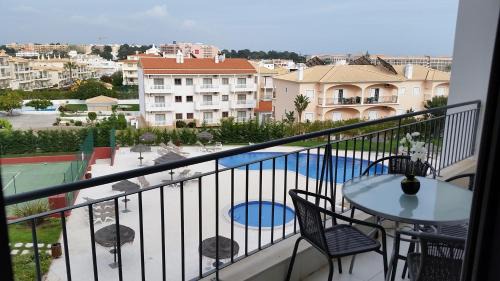 Olhos D'Agua Apartment | Vista das Ondas Apartamento 205 B2 - Olhos de Agua