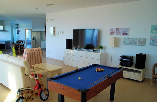 Torre de Benagalbon Apartment | Vista del Mar/Luxury apartment with a wonderful view of the Mediterranean