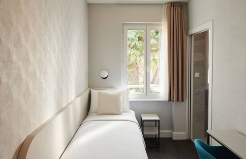 Ascona Hotel | Vista Lakefront Boutique Hotel
