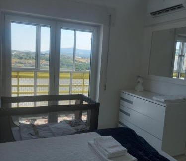 Braganca Apartment | Vista para a serra