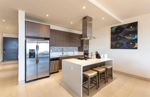 El Tezal Apartment | Vista Vela Luxury Ground Floor Terrace & BBQ!