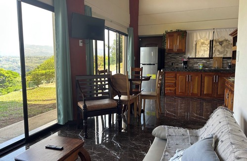 Esparza House | Vista Verde