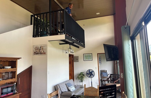 Esparza House | Vista Verde