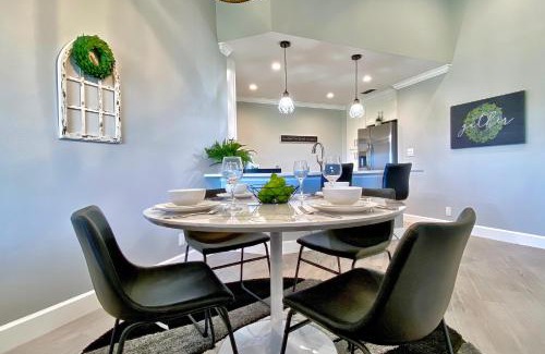 Isla del Sol Apartment | Vista Verde North 215