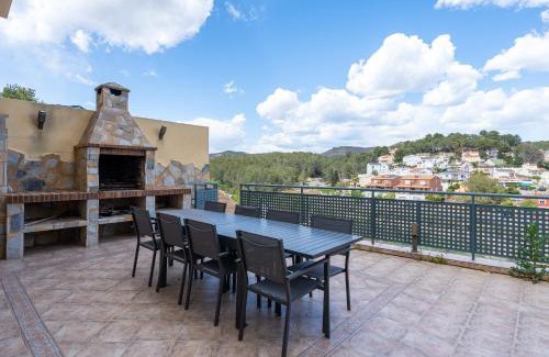 El Castell de Montornes House | Vistabella