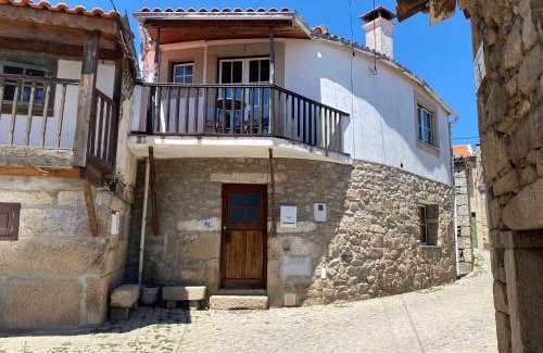 Torre de Moncorvo Apartment | Vita Portucale ! Countryside Cottage Gem Moncorvo