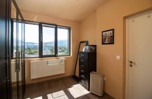 Studentski Grad Apartment | Vitosha View Apartment + Parking