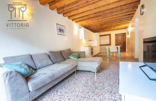 Vicenza Apartment | Vittoria Apartments: Palladio 2