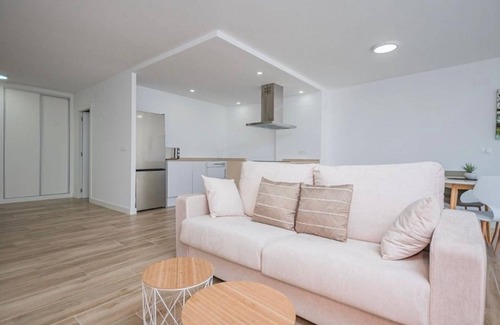Old Town Apartment | Vive la Vila cozy apartment by the beach