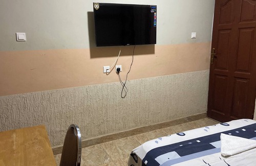 Winneba Hotel | Vivi Hotel