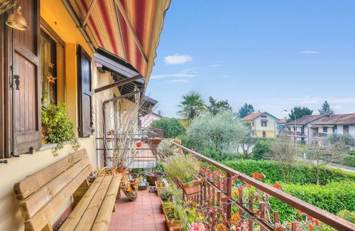 Monvalle Apartment | Viviana Apartment, Monvalle, Italy