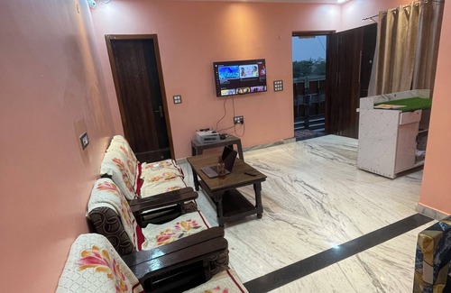 Agra Bed & Breakfast | VMP Villa