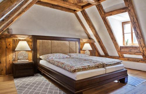 Hronsek Hotel | Vodný hrad Hronsek