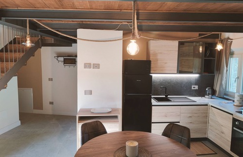 Volterra Apartment | Volaterrae Deluxe Loft with Garden