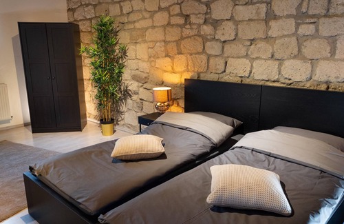 Rieden House | Volcano Lodge (vacation home)