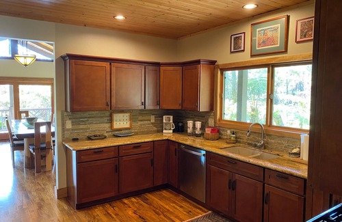 Royal Hawaiian Estates House | Volcano Rainforest Estate & Lodge; 5 miles to National Park; Hot Tub; 3 BR/3 BA