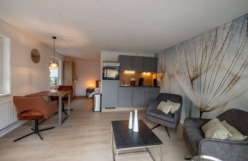 Villach Apartment | Voll Ausgestattetes Studio mit Separatem Bad und Eigener Terrasse