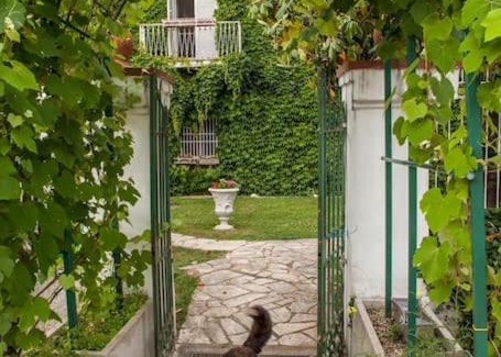 Battipaglia Apartment | Voltapensieri