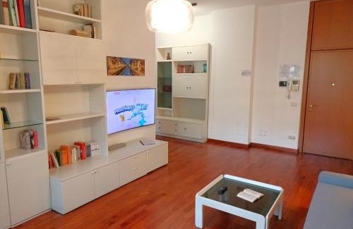 Brugherio Apartment | Volturno Sweety House - 15 min di auto da Monza e 15 min da Metro M2