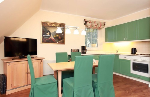 Neuhaus Apartment | Vom Kiefernwald zum Strand