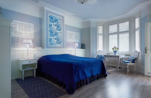 Overtoomse Sluis House | Vondelpark House Bed&Breakfast