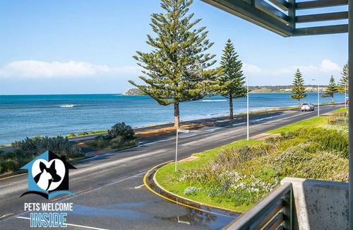 Encounter Bay House | Voted TOP 10 holiday home in Stayz 2021 Holiday Home Awards