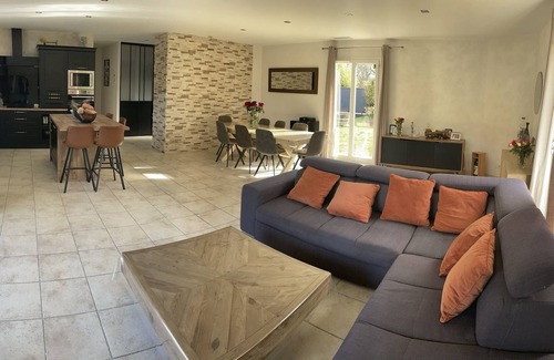 Saint-Andre-de-Cubzac House | Vrbo Property