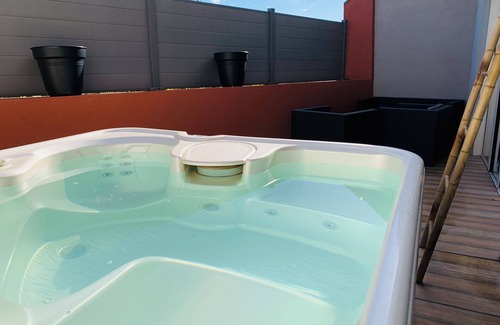 Flacey House | Vrbo Property