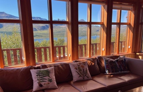 Skorradalshreppur Cottage | Vrbo Property