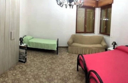Pomigliano D'arco Bed & Breakfast | Vrbo Property