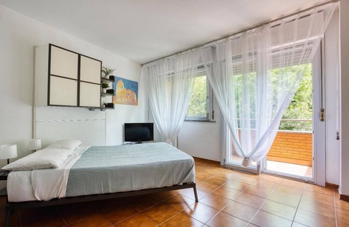 Zona XXIV Fonte Ostiense Apartment | Vrbo Property