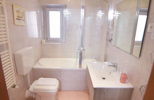 Roiano-Gretta-Barcola-Cologna-Scorcola House | Vrbo Property
