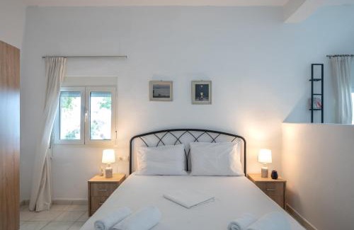 Mariou House | Vrisidia Cottage - Nature, Seaview & Relax